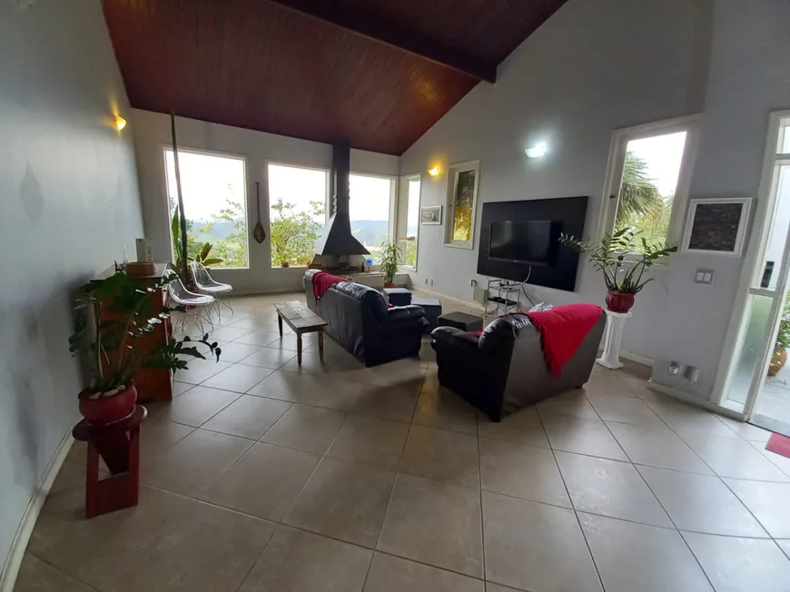 Foto 1 de Casa de Condomínio com 1 Quarto para venda ou aluguel, 2000m² em Polvilho, Cajamar