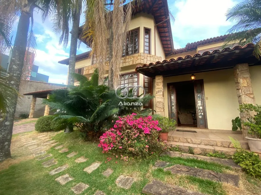 Foto 1 de Casa com 4 Quartos para alugar, 900m² em Belvedere, Belo Horizonte