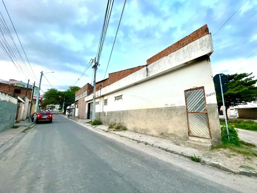 Foto 1 de Galpão/Depósito/Armazém à venda, 366m² em Salgado, Caruaru