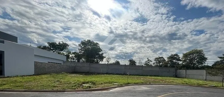 Foto 1 de Lote/Terreno à venda, 326m² em Tijucal, Cuiabá