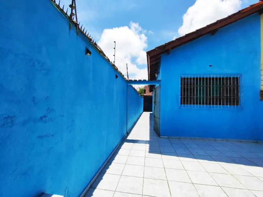 Foto 1 de Casa com 2 Quartos à venda, 68m² em Balneário São Jorge, Itanhaém