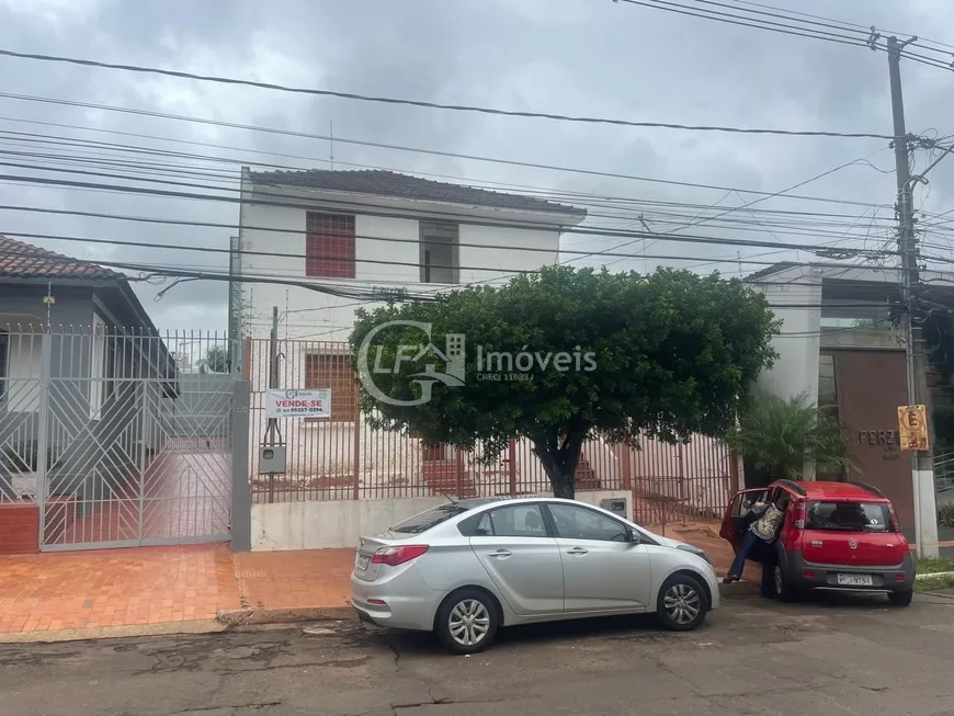 Foto 1 de Sobrado com 6 Quartos à venda, 300m² em Centro, Campo Grande