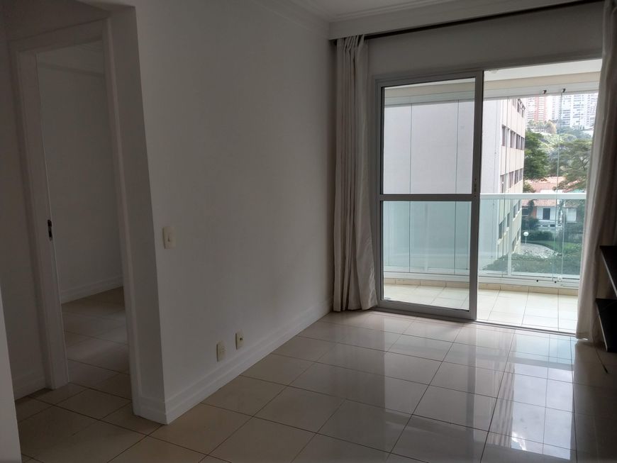 Apartamento na Rua Luís Correia de Melo, 250, Chácara Santo Antônio em São Paulo, por R 2.500