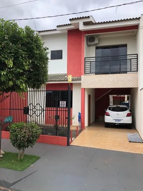 Foto 1 de Casa com 3 Quartos à venda, 140m² em Jardim Tóquio, Maringá