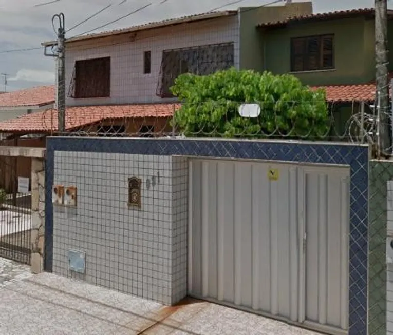 Foto 1 de Casa com 3 Quartos à venda, 193m² em Lago Jacarey, Fortaleza