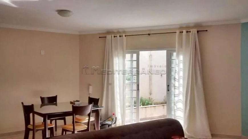 Foto 1 de Sobrado com 3 Quartos à venda, 260m² em Jardim Caçula, Jundiaí