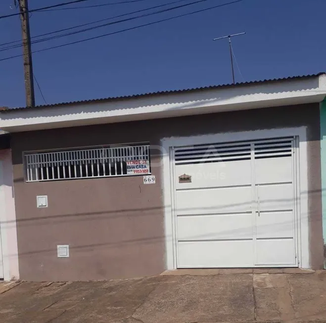 Foto 1 de Casa com 2 Quartos à venda, 53m² em Antenor Garcia, São Carlos