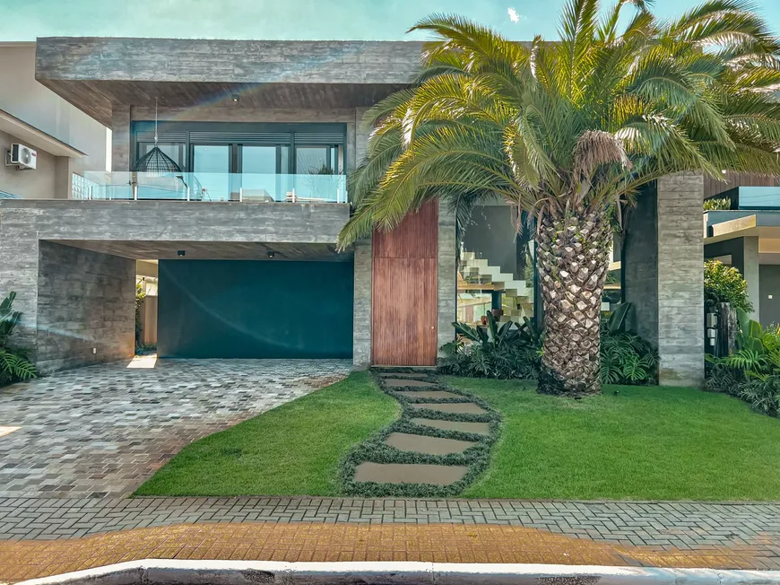 Foto 1 de Casa de Condomínio com 5 Quartos à venda, 430m² em Capao da Canoa, Capão da Canoa