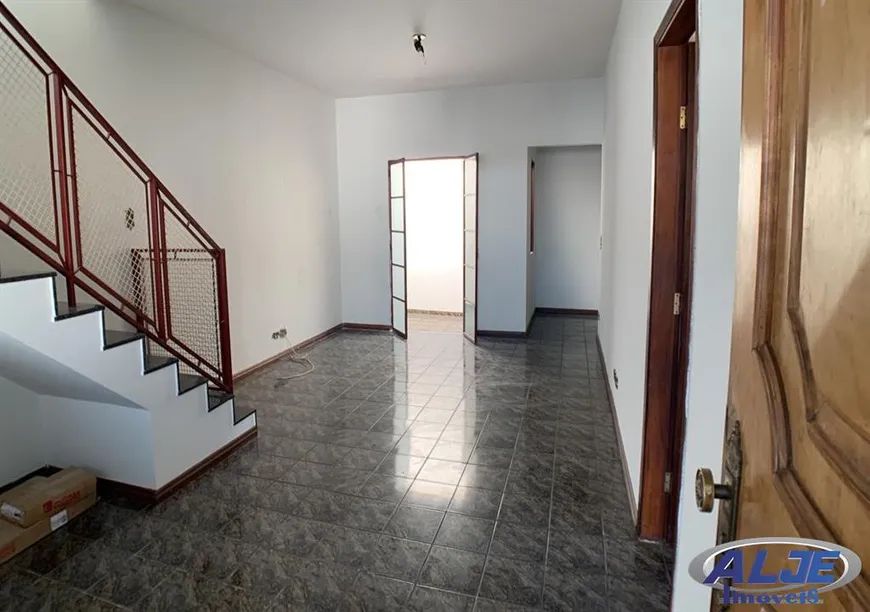 Foto 1 de Casa com 4 Quartos à venda, 360m² em Vila Romana, Marília