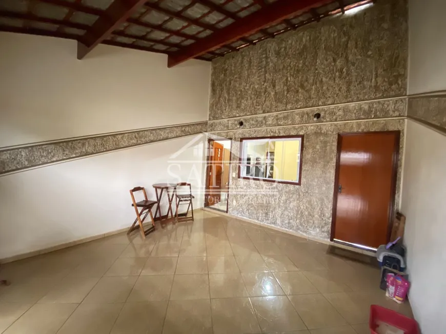 Foto 1 de Casa com 2 Quartos à venda, 80m² em Francisca Augusta Rios, Pouso Alegre