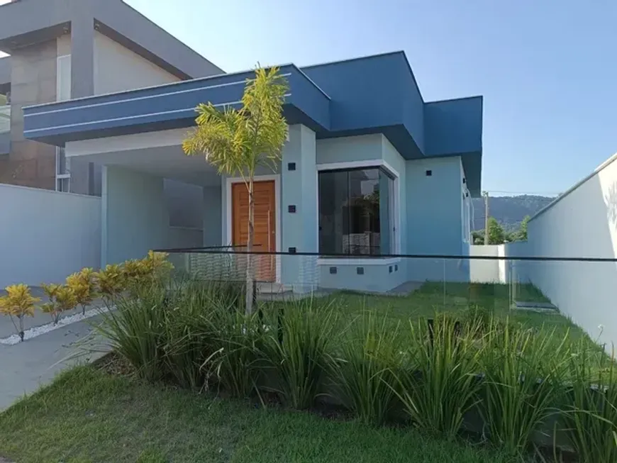 Foto 1 de Casa de Condomínio com 3 Quartos à venda, 98m² em Pindobas, Maricá