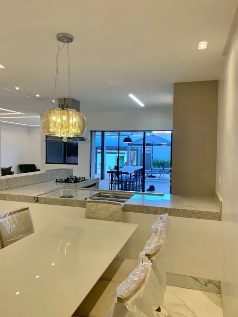 Foto 1 de Casa com 3 Quartos à venda, 200m² em Residencial Porto Seguro, Goiânia