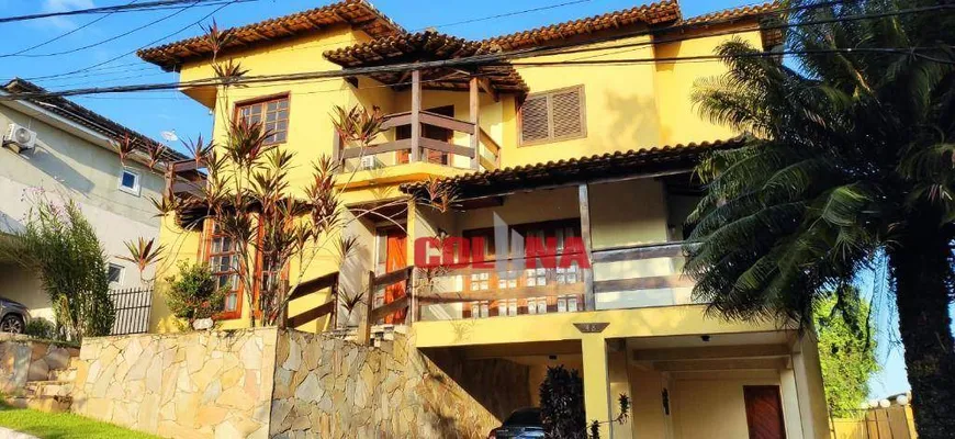 Foto 1 de Casa de Condomínio com 6 Quartos à venda, 400m² em Sapê, Niterói