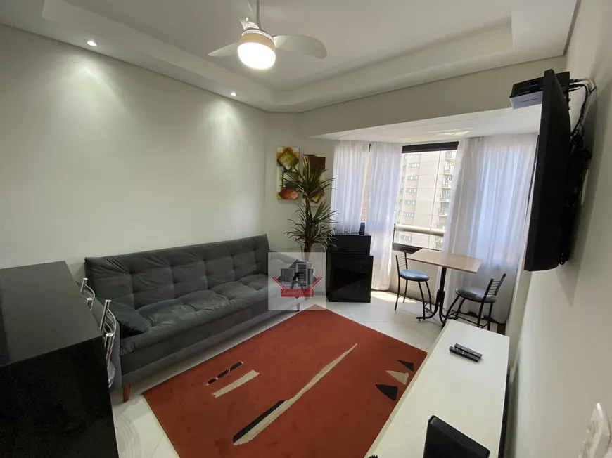 Foto 1 de Apartamento com 1 Quarto para alugar, 52m² em Vila Mariana, São Paulo