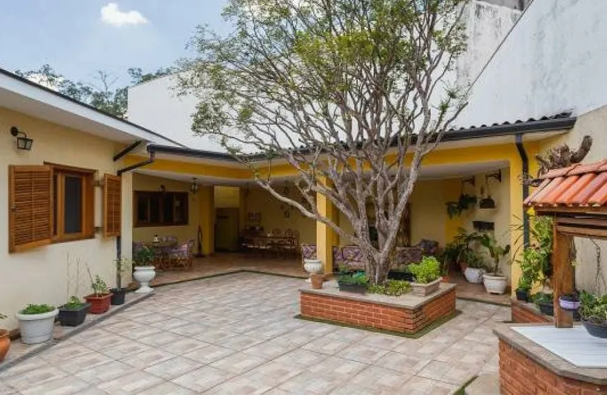 Foto 1 de Casa com 3 Quartos à venda, 365m² em Lapa, São Paulo