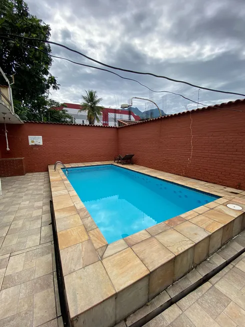 Foto 1 de Casa com 6 Quartos à venda, 305m² em Freguesia- Jacarepaguá, Rio de Janeiro