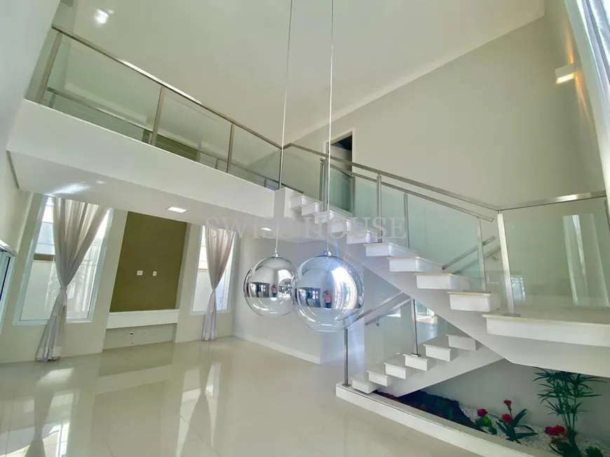 Foto 1 de Casa de Condomínio com 3 Quartos à venda, 279m² em Swiss Park, Campinas