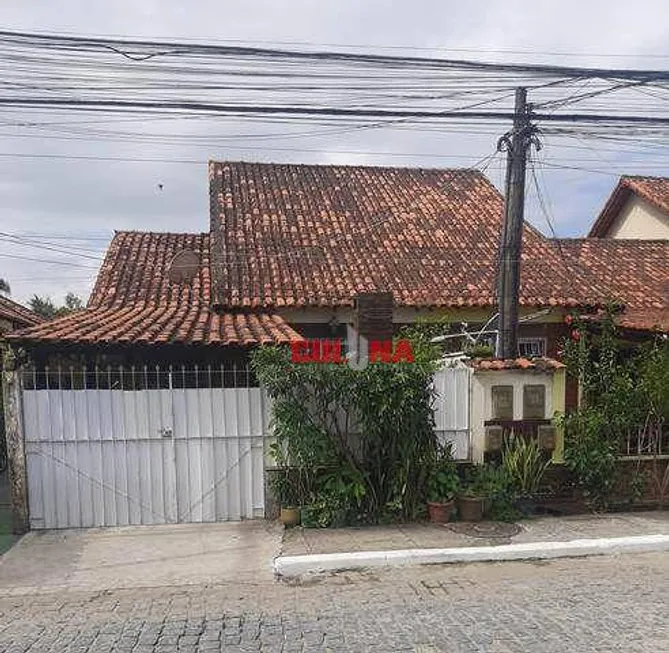 Foto 1 de Casa de Condomínio com 3 Quartos à venda, 61m² em Galo Branco, São Gonçalo