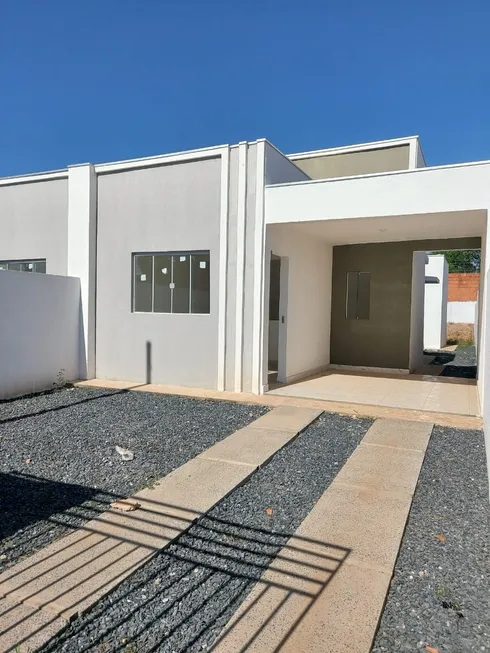 Foto 1 de Casa com 3 Quartos à venda, 78m² em Jardim Presidente, Cuiabá