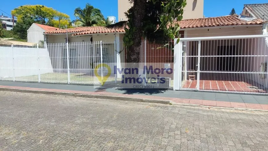 Foto 1 de Casa com 3 Quartos à venda, 150m² em Canasvieiras, Florianópolis