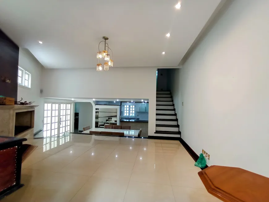 Foto 1 de Sobrado com 3 Quartos para alugar, 190m² em Vila Formosa, São Paulo