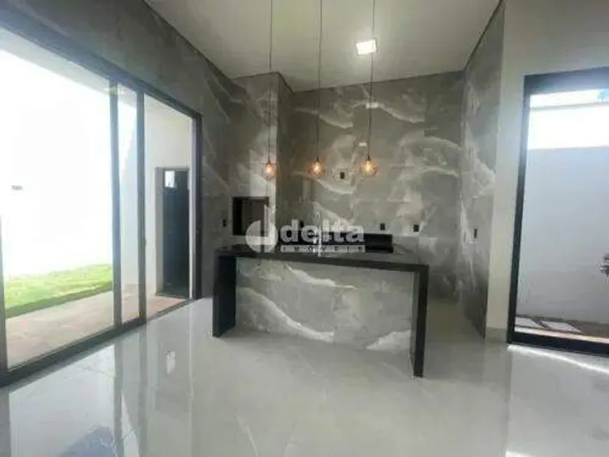 Foto 1 de Casa com 3 Quartos à venda, 150m² em Aclimacao, Uberlândia