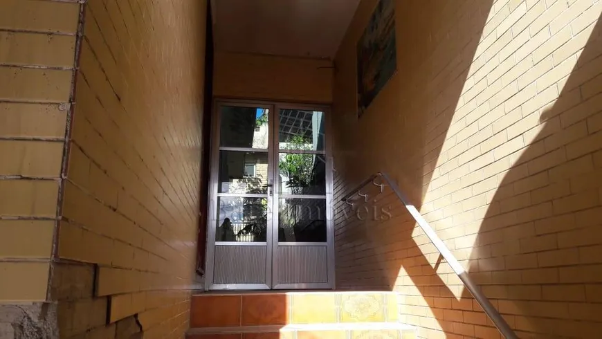 Foto 1 de Casa com 2 Quartos à venda, 100m² em Baeta Neves, São Bernardo do Campo