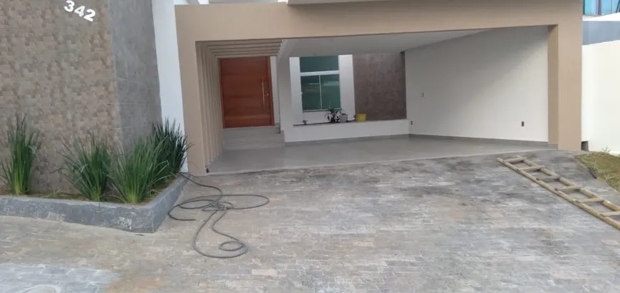 Foto 1 de Casa de Condomínio com 3 Quartos à venda, 172m² em Condominio Rosa dos Ventos, Vespasiano