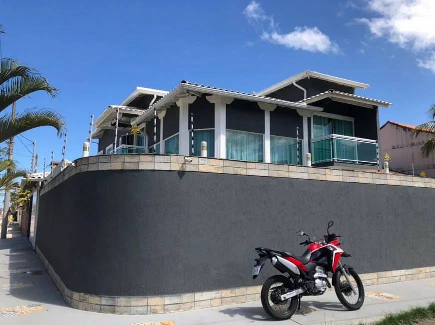 Foto 1 de Casa com 4 Quartos à venda, 370m² em Itaipu, Niterói