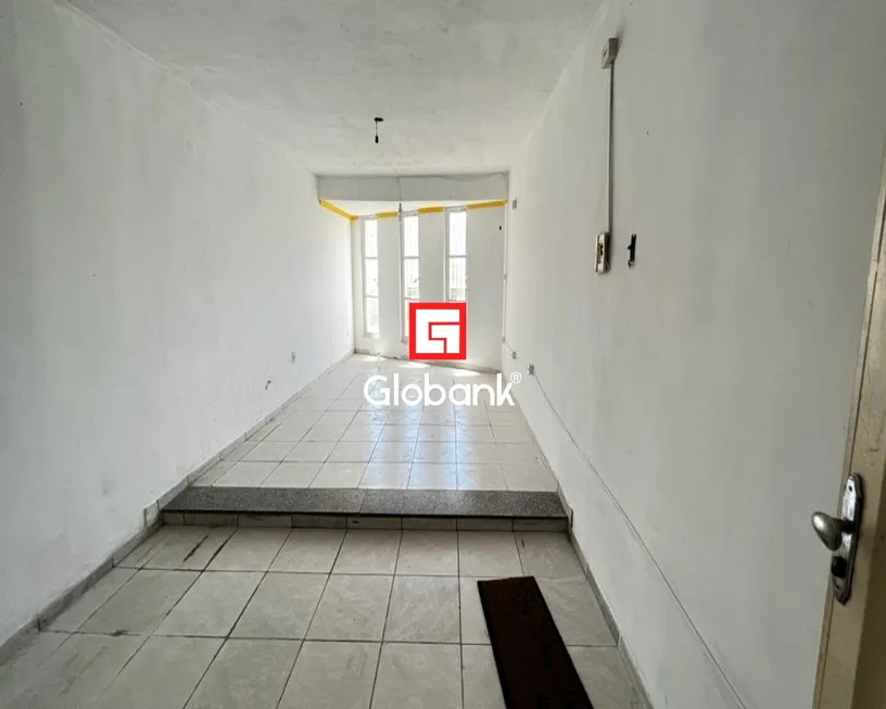 Foto 1 de Sala Comercial com 1 Quarto para alugar, 48m² em Centro, Montes Claros