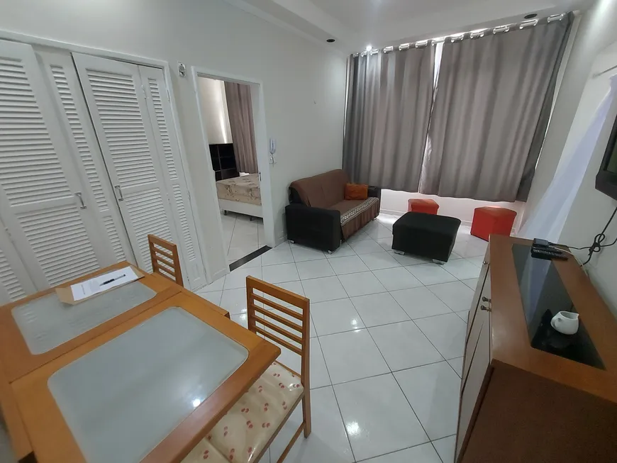 Foto 1 de Apartamento com 1 Quarto para alugar, 50m² em Pitangueiras, Guarujá