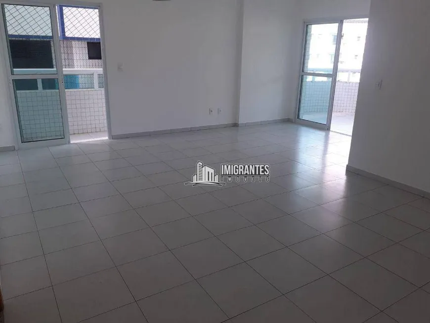 Foto 1 de Apartamento com 3 Quartos à venda, 110m² em Vila Guilhermina, Praia Grande