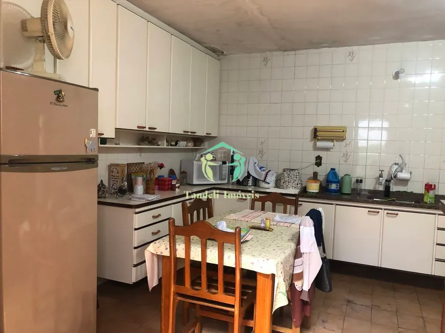 Foto 1 de Casa com 3 Quartos à venda, 400m² em Vila Assis Brasil, Mauá