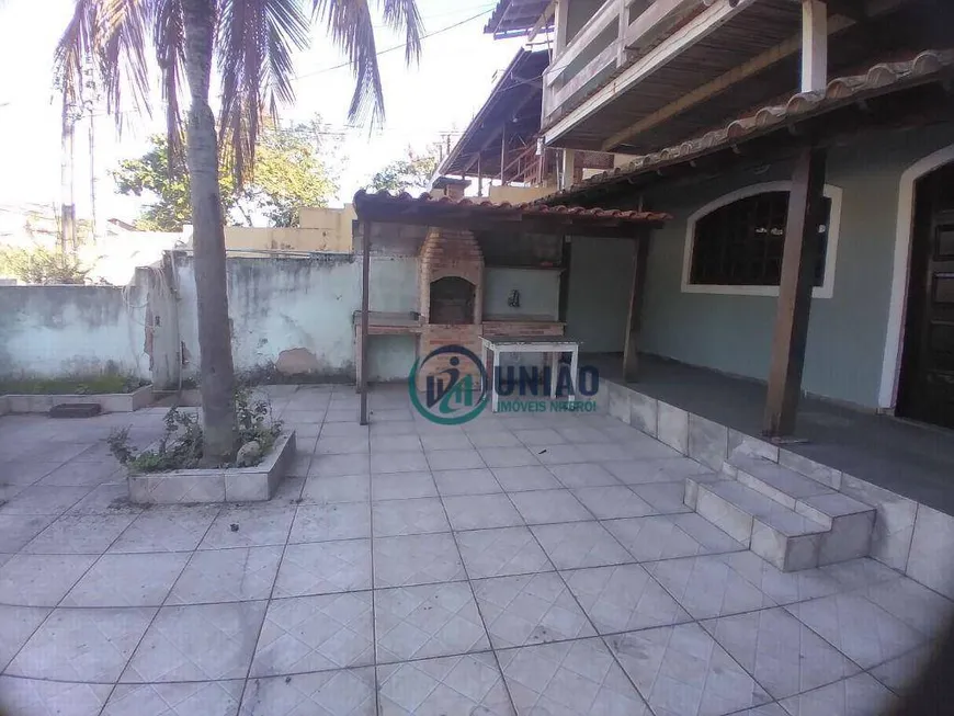 Foto 1 de Casa com 6 Quartos à venda, 350m² em Piratininga, Niterói