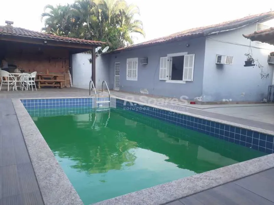 Foto 1 de Casa com 3 Quartos à venda, 222m² em Taquara, Rio de Janeiro