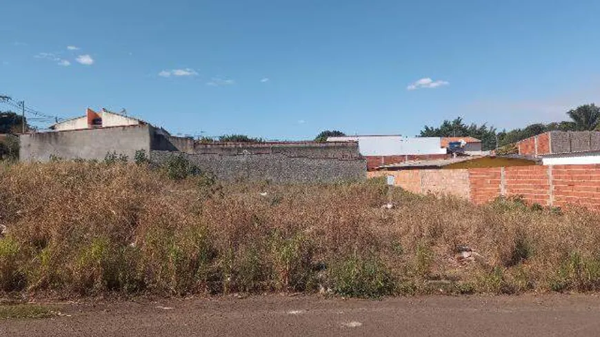 Foto 1 de Lote/Terreno à venda, 320m² em Lagoinha, Uberlândia