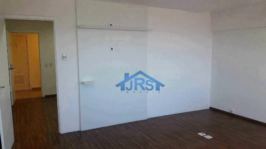 Foto 1 de Sala Comercial para alugar, 41m² em Alphaville Industrial, Barueri