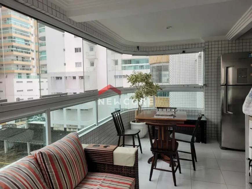 Foto 1 de Apartamento com 2 Quartos à venda, 103m² em Vila Tupi, Praia Grande