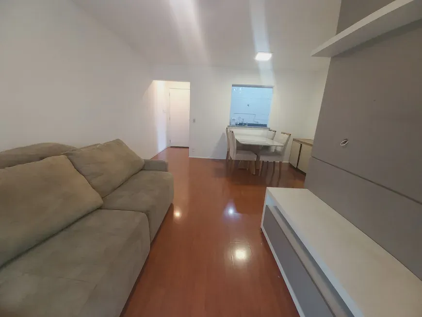Foto 1 de Apartamento com 3 Quartos à venda, 80m² em Jardim Peri-Peri, São Paulo