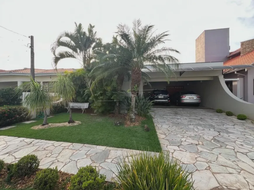 Foto 1 de Casa com 3 Quartos à venda, 220m² em Cidade Jardim, Pirassununga