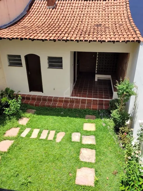 Foto 1 de Casa com 3 Quartos à venda, 229m² em Campestre, Santo André