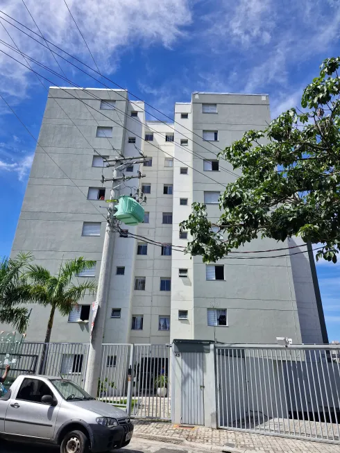 Foto 1 de Apartamento com 2 Quartos para alugar, 57m² em Parque Assunção, Taboão da Serra