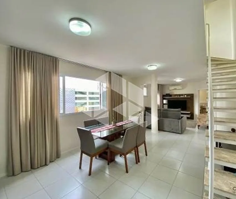 Foto 1 de Apartamento com 3 Quartos à venda, 116m² em Trindade, Florianópolis