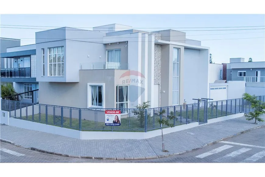 Foto 1 de Casa com 4 Quartos à venda, 244m² em São José, Santa Maria