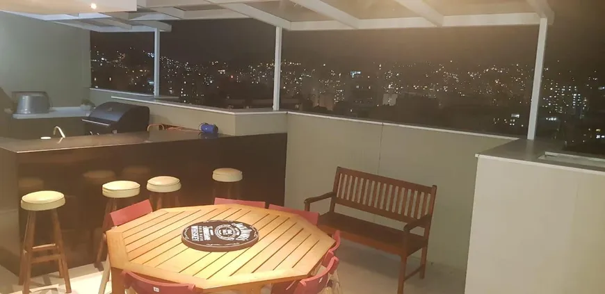 Foto 1 de Cobertura com 3 Quartos à venda, 195m² em Icaraí, Niterói