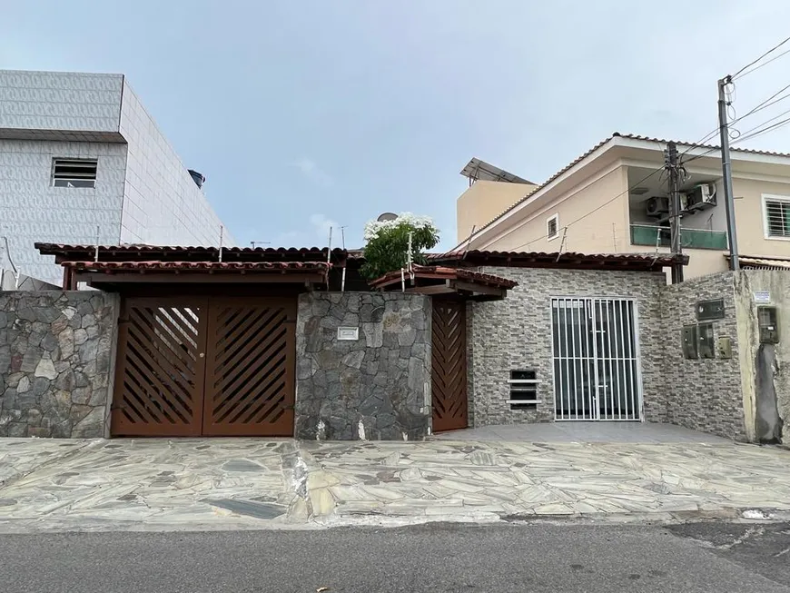 Foto 1 de Casa com 4 Quartos à venda, 250m² em Ponto Novo, Aracaju