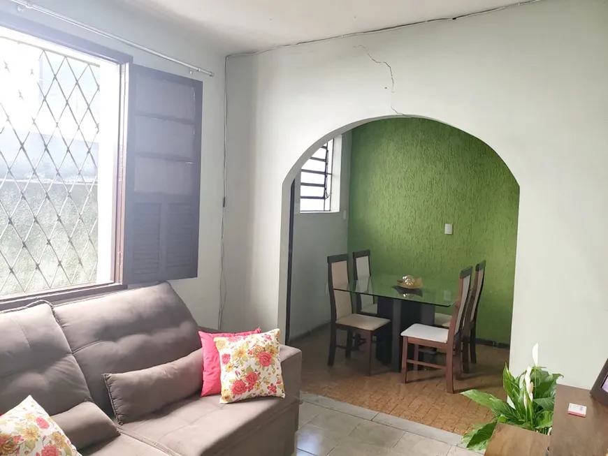 Foto 1 de Casa com 3 Quartos à venda, 130m² em Centro, Contagem