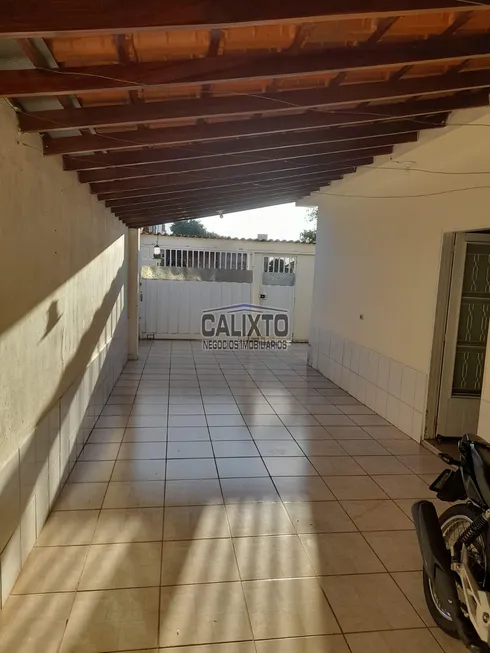 Foto 1 de Casa com 4 Quartos à venda, 193m² em Santa Mônica, Uberlândia