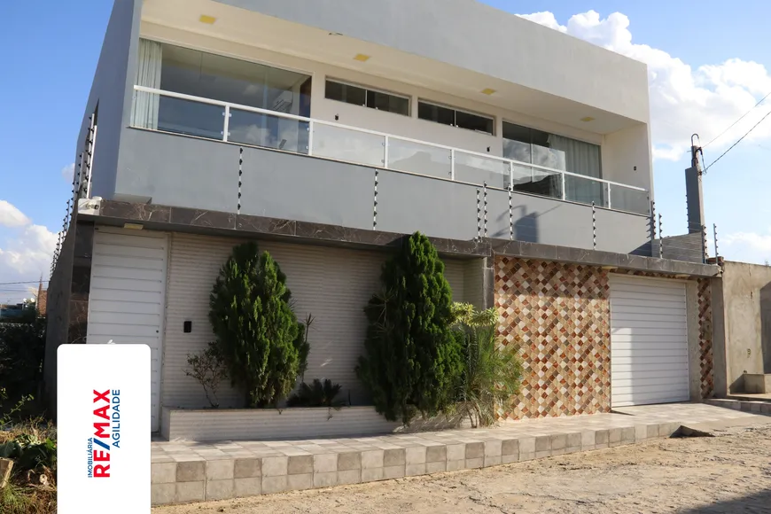 Foto 1 de Casa com 6 Quartos à venda, 300m² em Nova Santa Cruz, Santa Cruz do Capibaribe