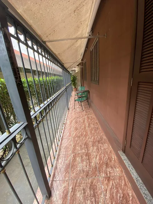 Foto 1 de Apartamento com 4 Quartos para venda ou aluguel, 90m² em Itaipava, Petrópolis